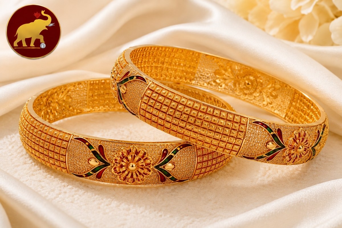 Gold Bangles at S. K. Khandre Bhaiyya Saraf & Jewellers