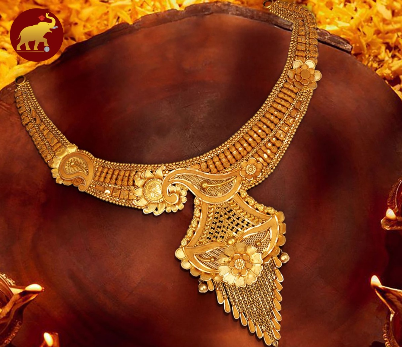 Traditional gold jewellery craftsmanship